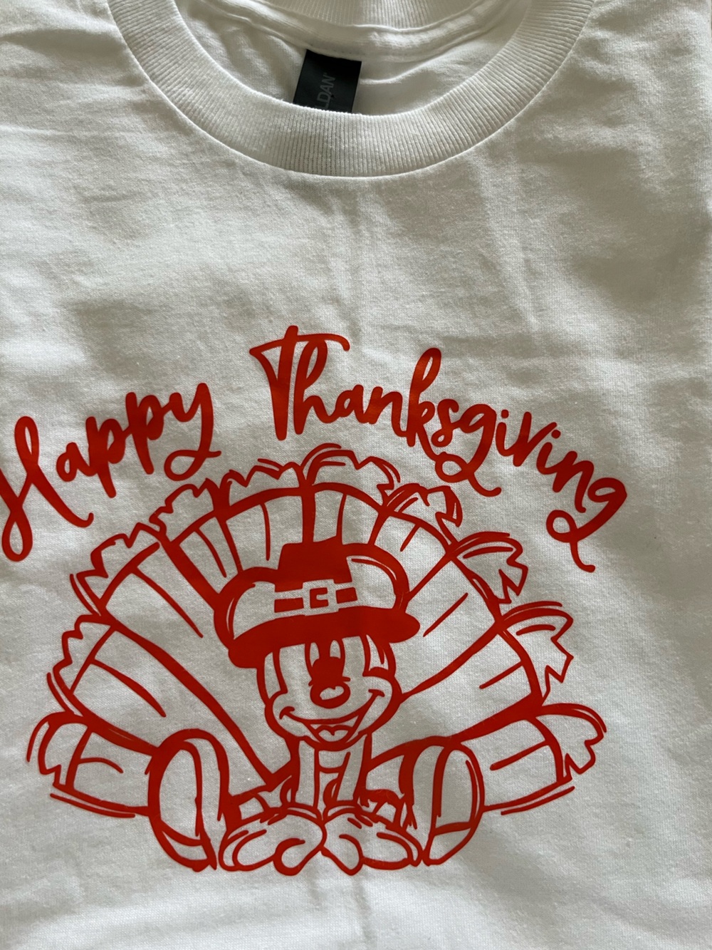 Gildan White Tee with Red Thanksgiving Turkey Graphic size small